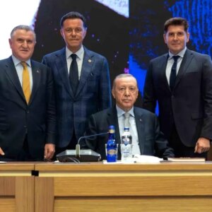 nebi hatipoglu ve jeyap heper cumhurbaskani erdogani ziyaret etti KbvnCnsc