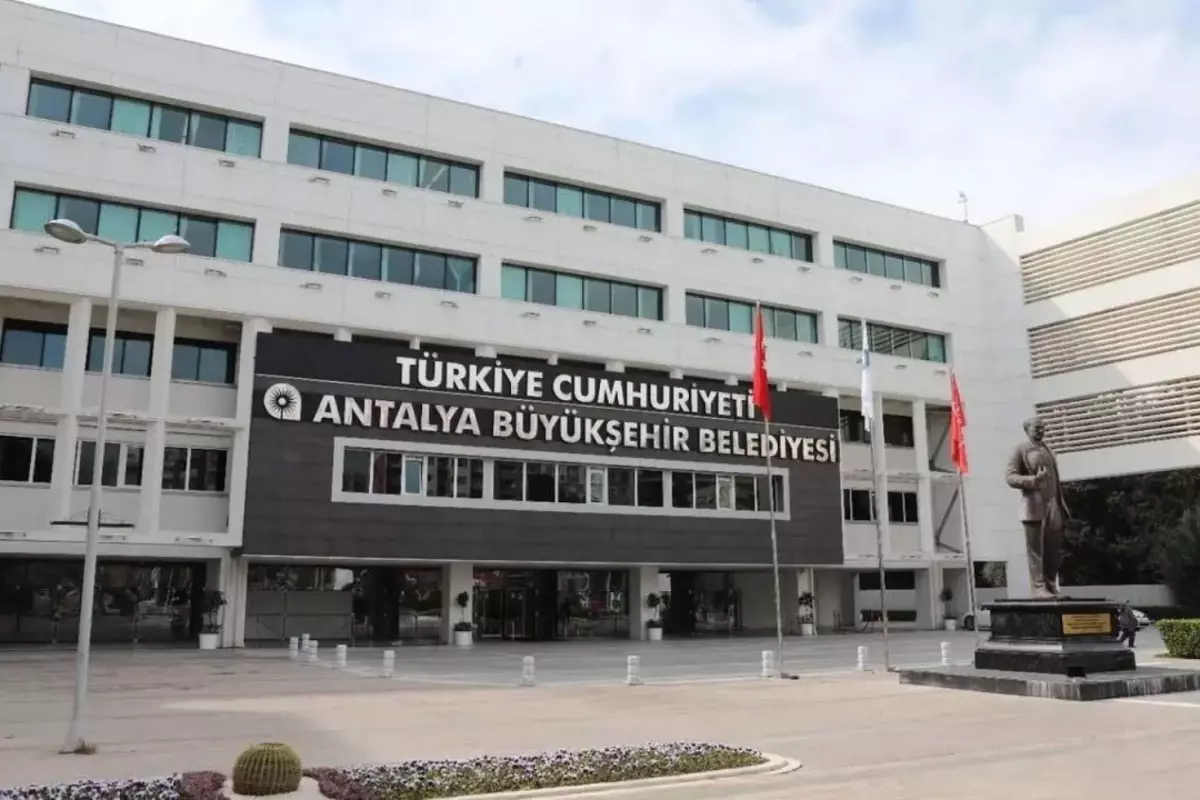 antalya buyuksehir belediyesinde rusvet sorusturmasi 5 kisi tutuklandi tHlM57BL
