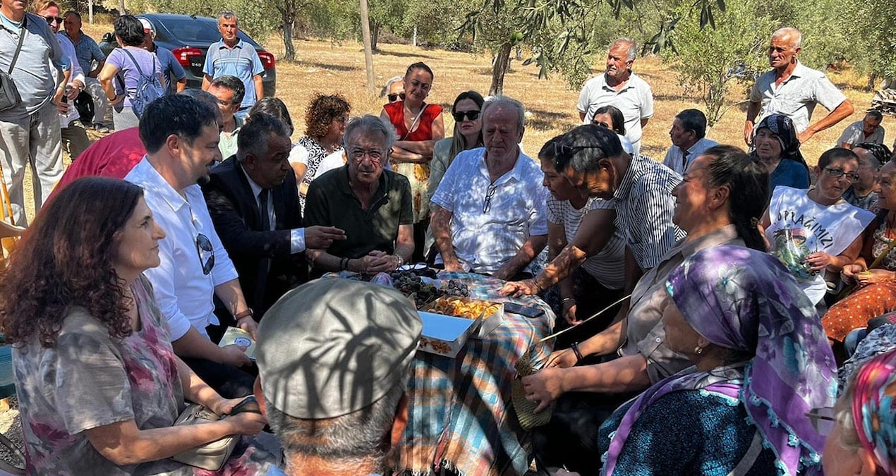 barolardan akbelen direnisine destek zeytinlikler su kaynaklari ve yasam alanlari yok ediliyor wJTJemGH