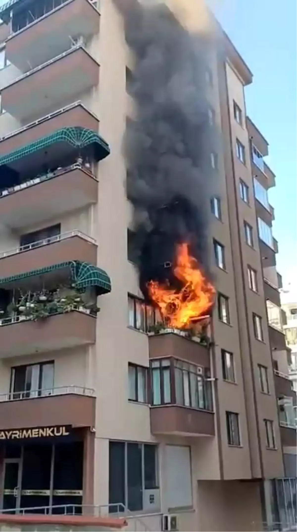 bursada mutfakta yangin panigi mVDIdwzk