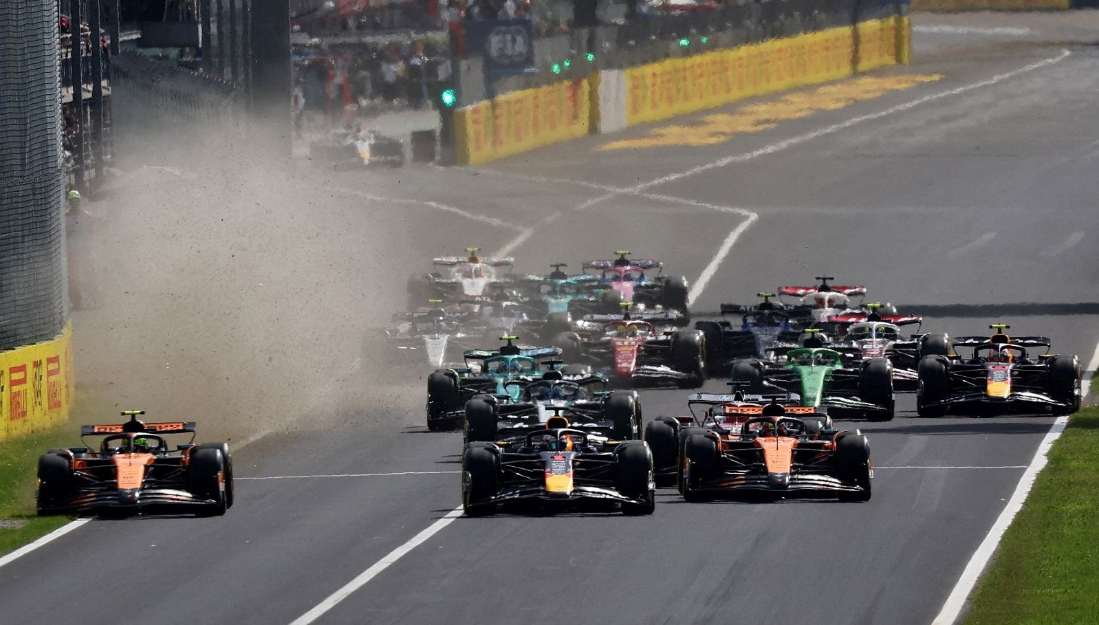 formula 1 italya gpsinde kazanan verstappen L8XrJNUl