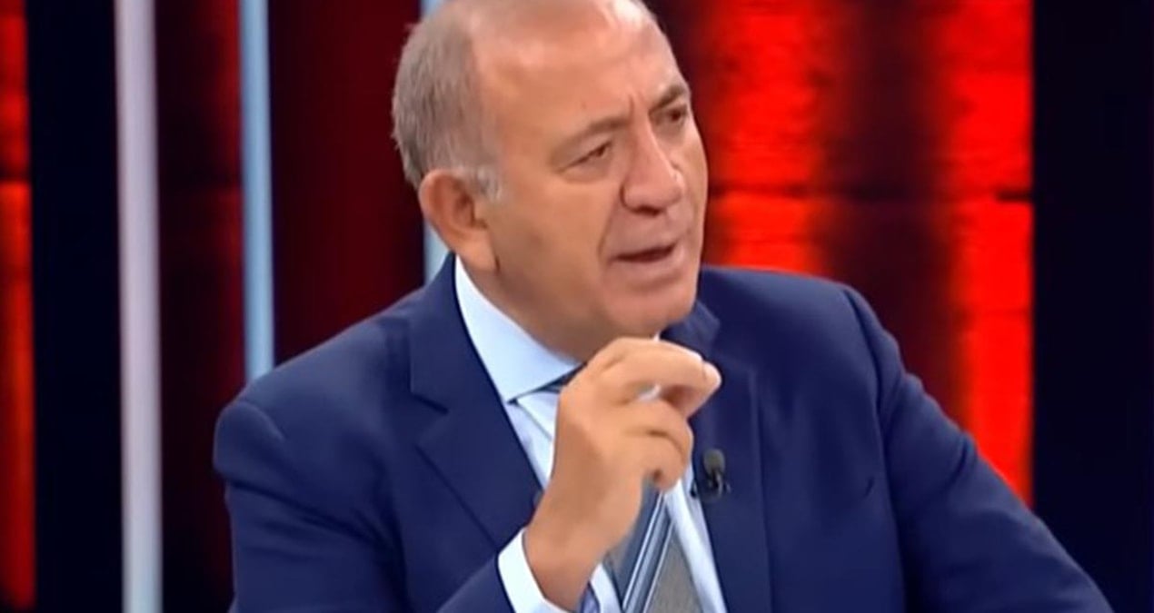 gursel tekin kendisini elestirebilecek isimleri saydi ama o profesor elestiremez rmWCS64z