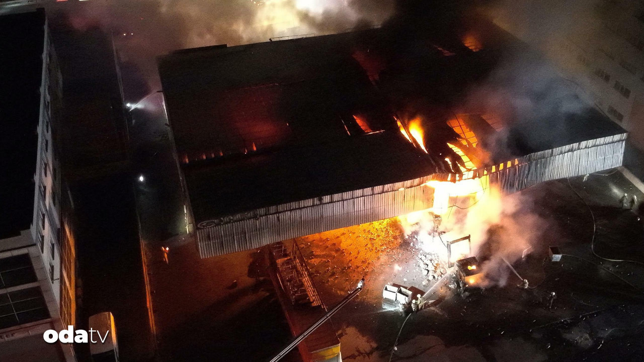 istanbul ikitellide korkutan yangin bZEfS1dc