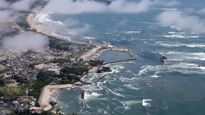 rusyanin dogusundaki kamcatka yarimadasinda 77 buyuklugunde deprem tsunami uyarisi verildi fNXkmaNq