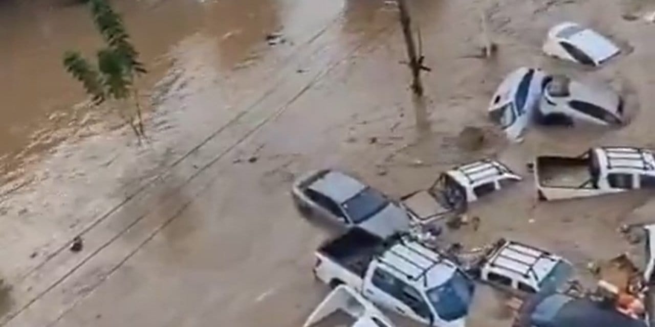 meksikadaki sel felaketinde can kaybi 42ye cikti g9Ae5KVd.jpg