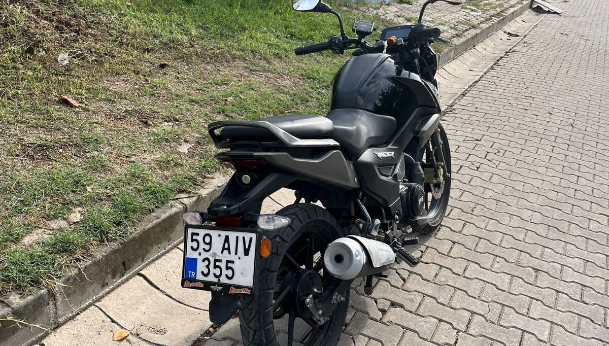 muratlida trafik kazasi 2 yarali mLkb8rKN