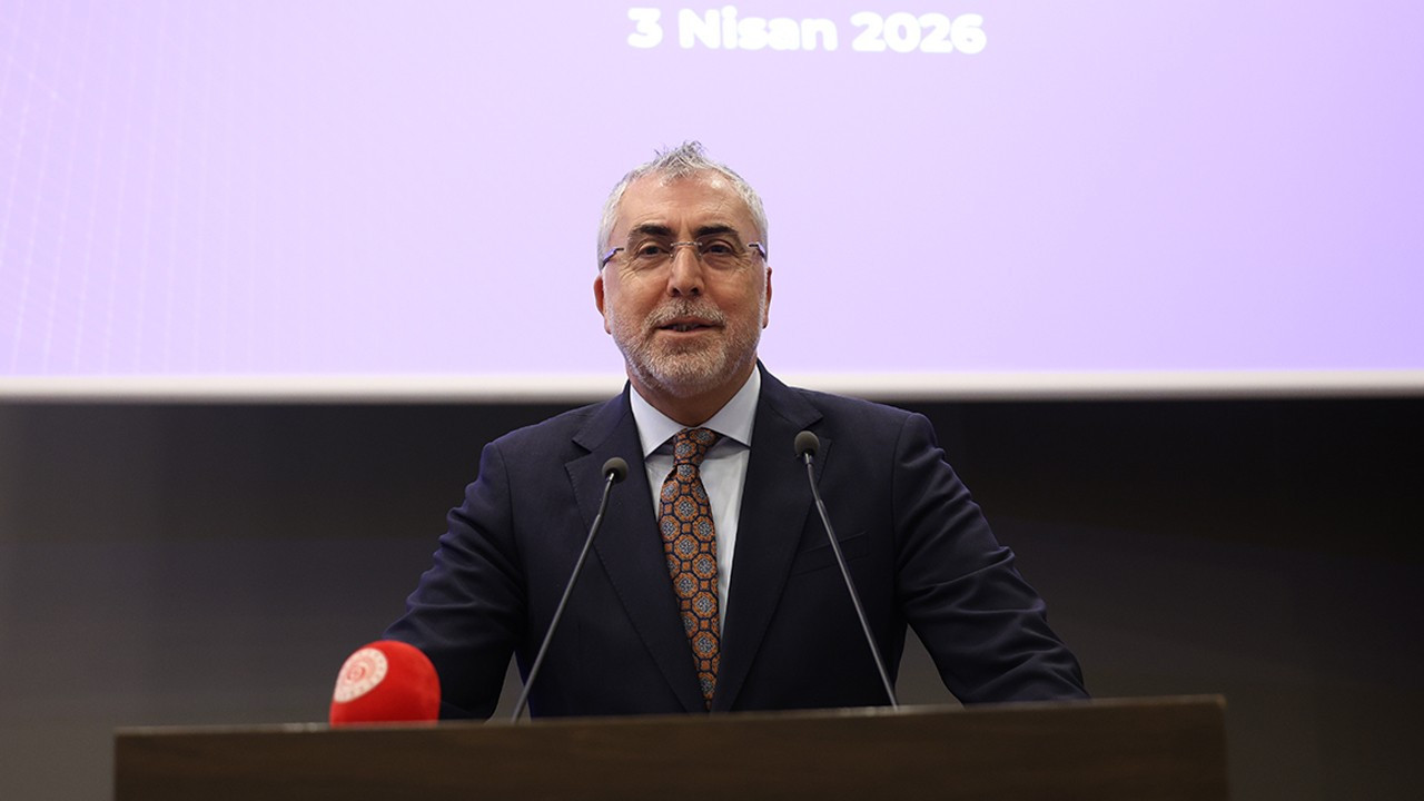 Bakan isikhan issizlik orani uc yili askin suredir tek hanede 6KtMSIyf